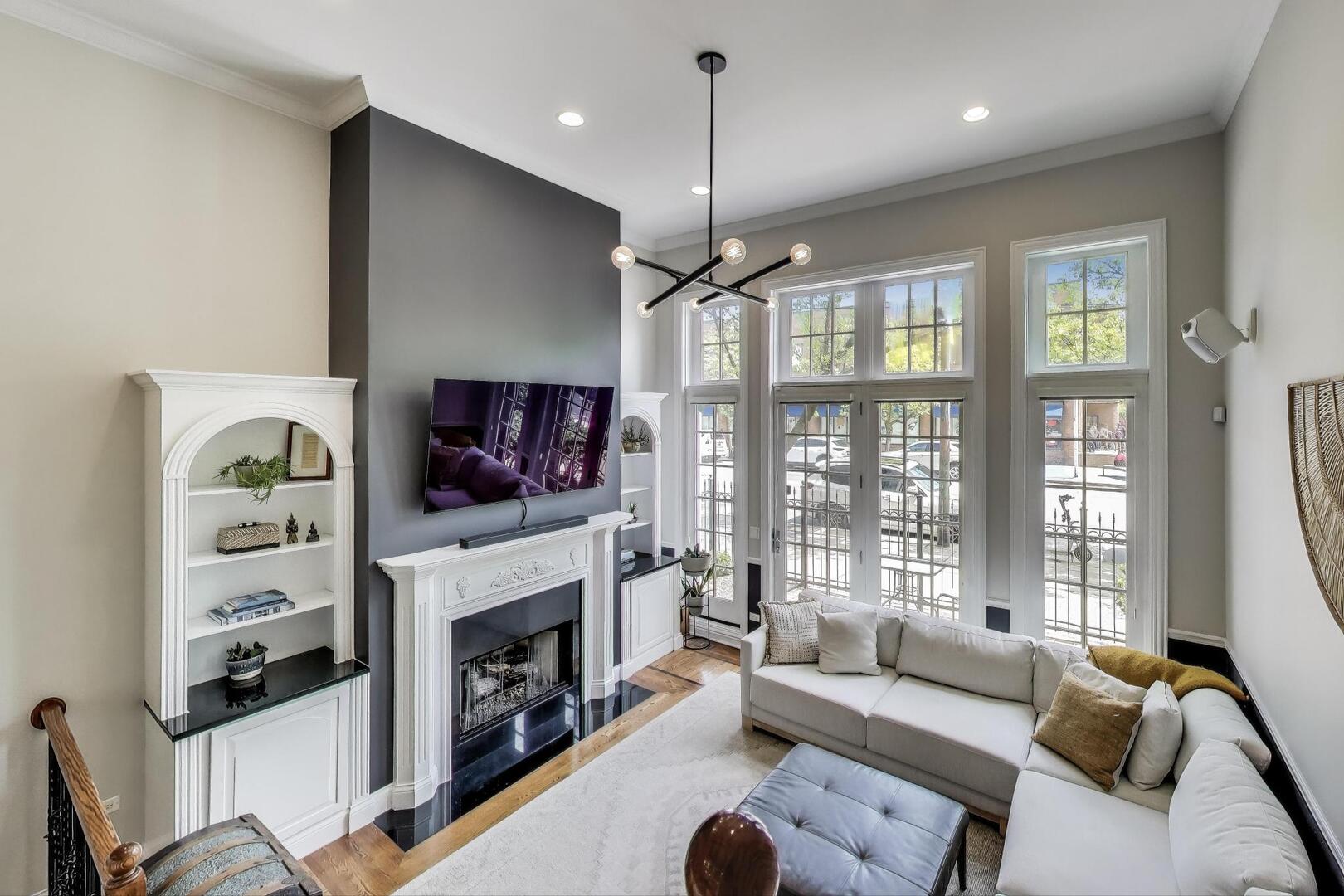 3506 N Southport Avenue Unit: 1N