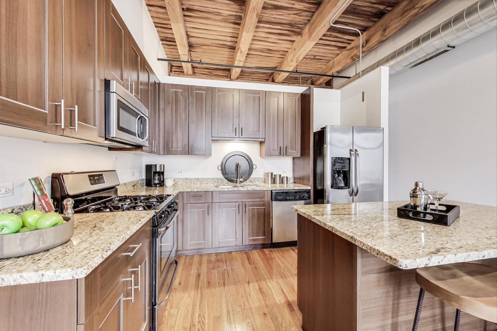 770 W Gladys Avenue Unit: 204