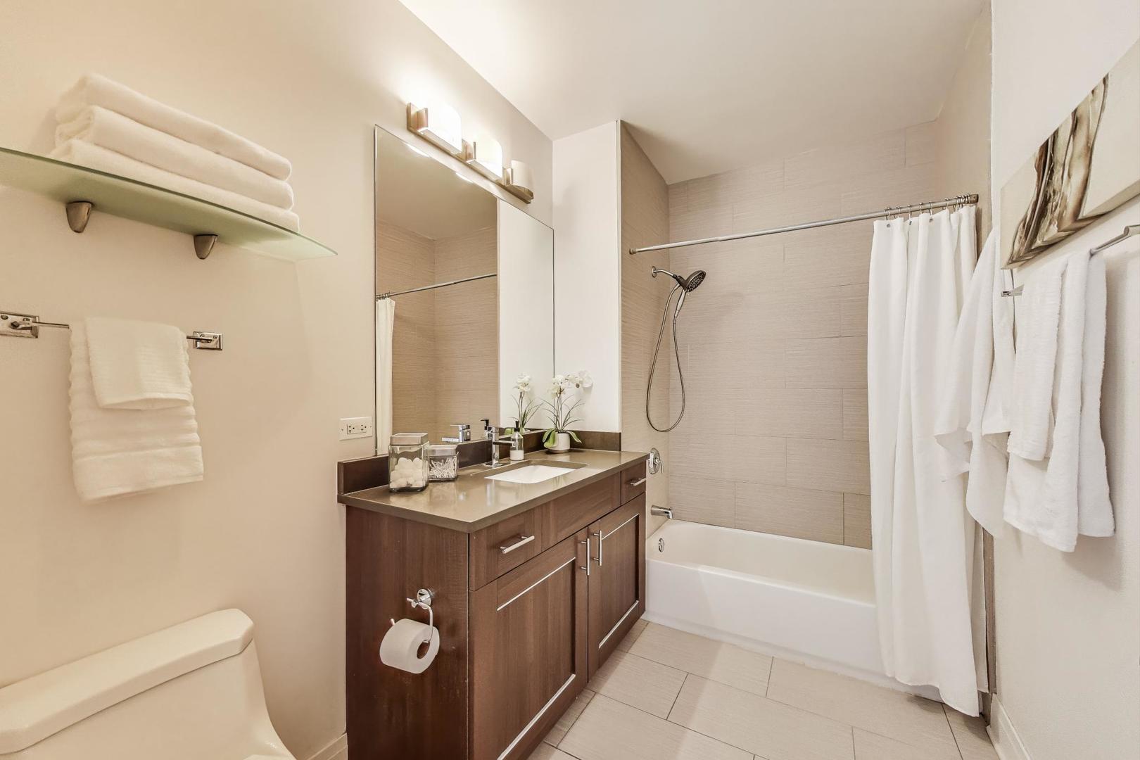 770 W Gladys Avenue Unit: 204