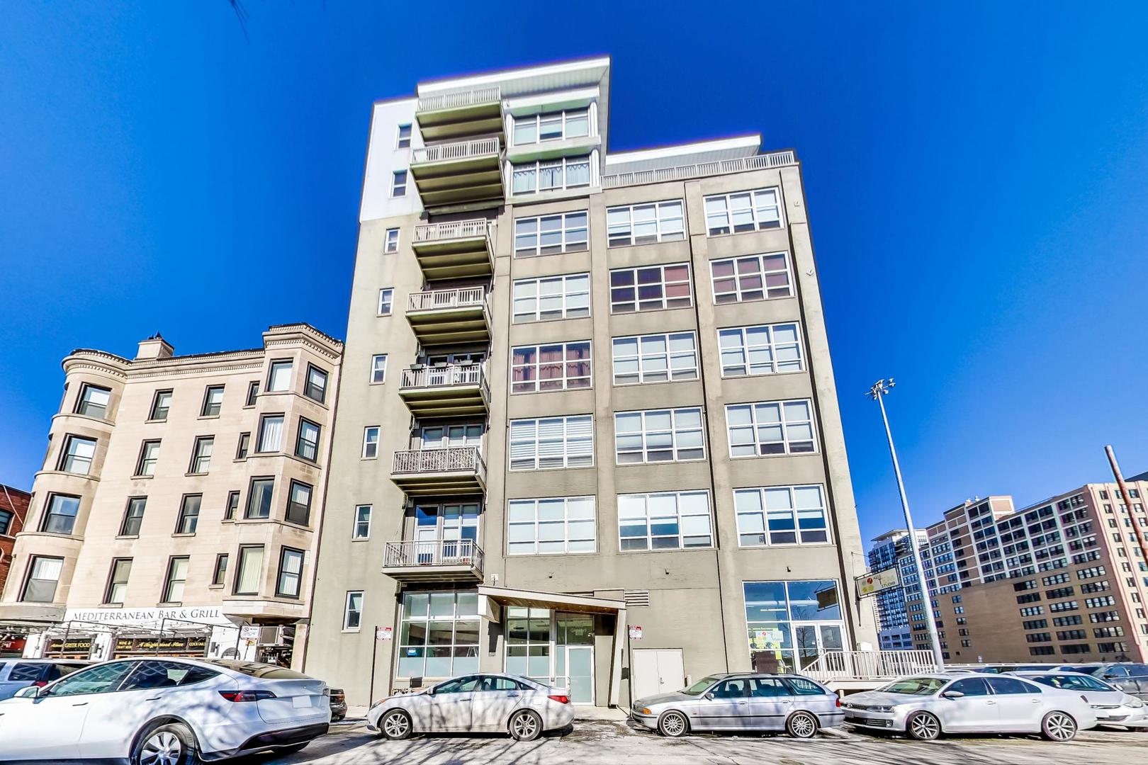 770 W Gladys Avenue Unit: 204