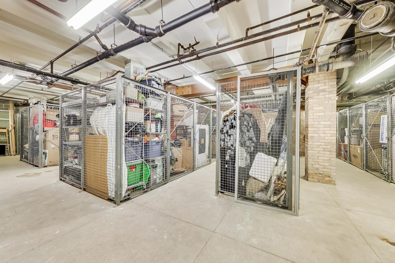 770 W Gladys Avenue Unit: 204