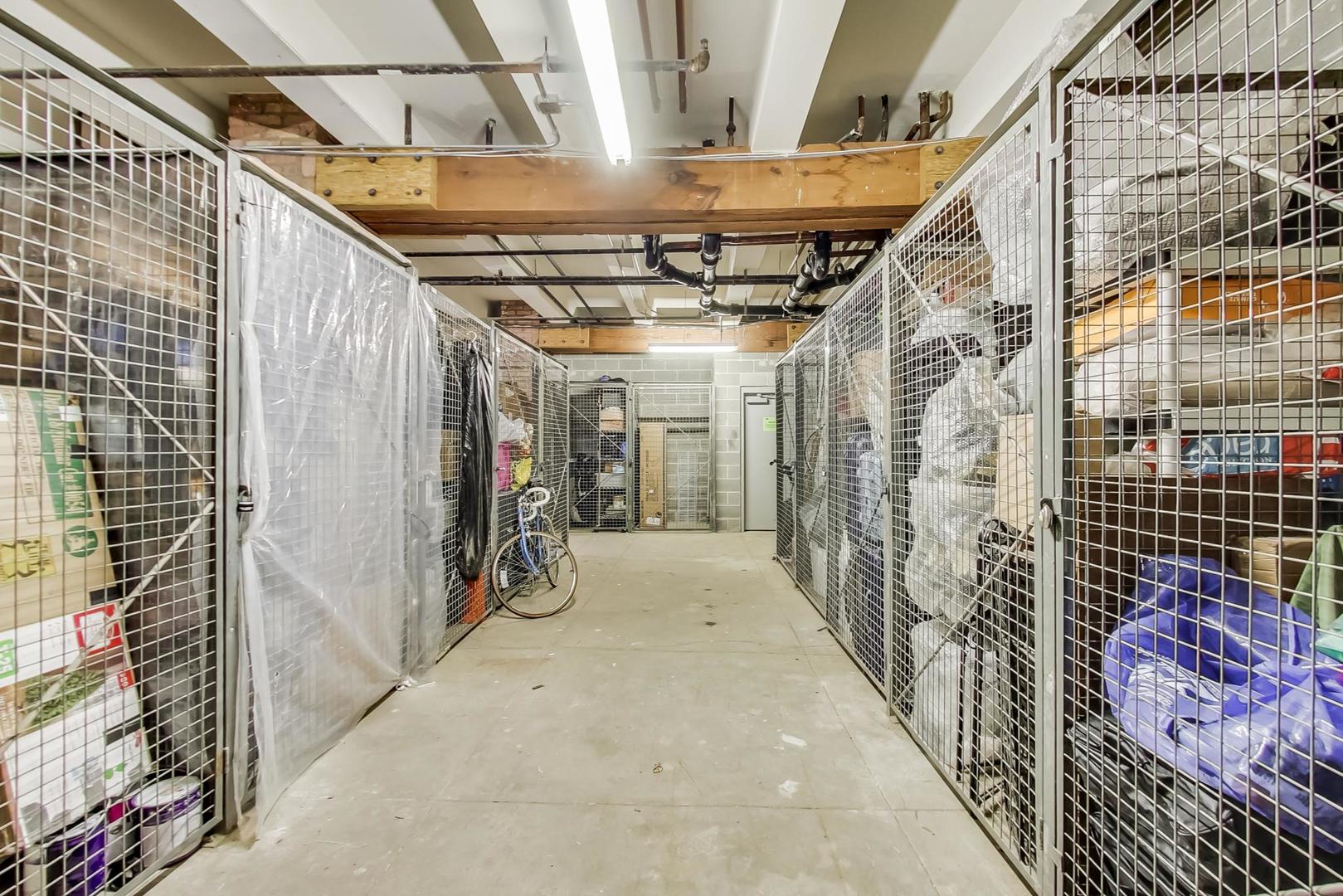 770 W Gladys Avenue Unit: 204