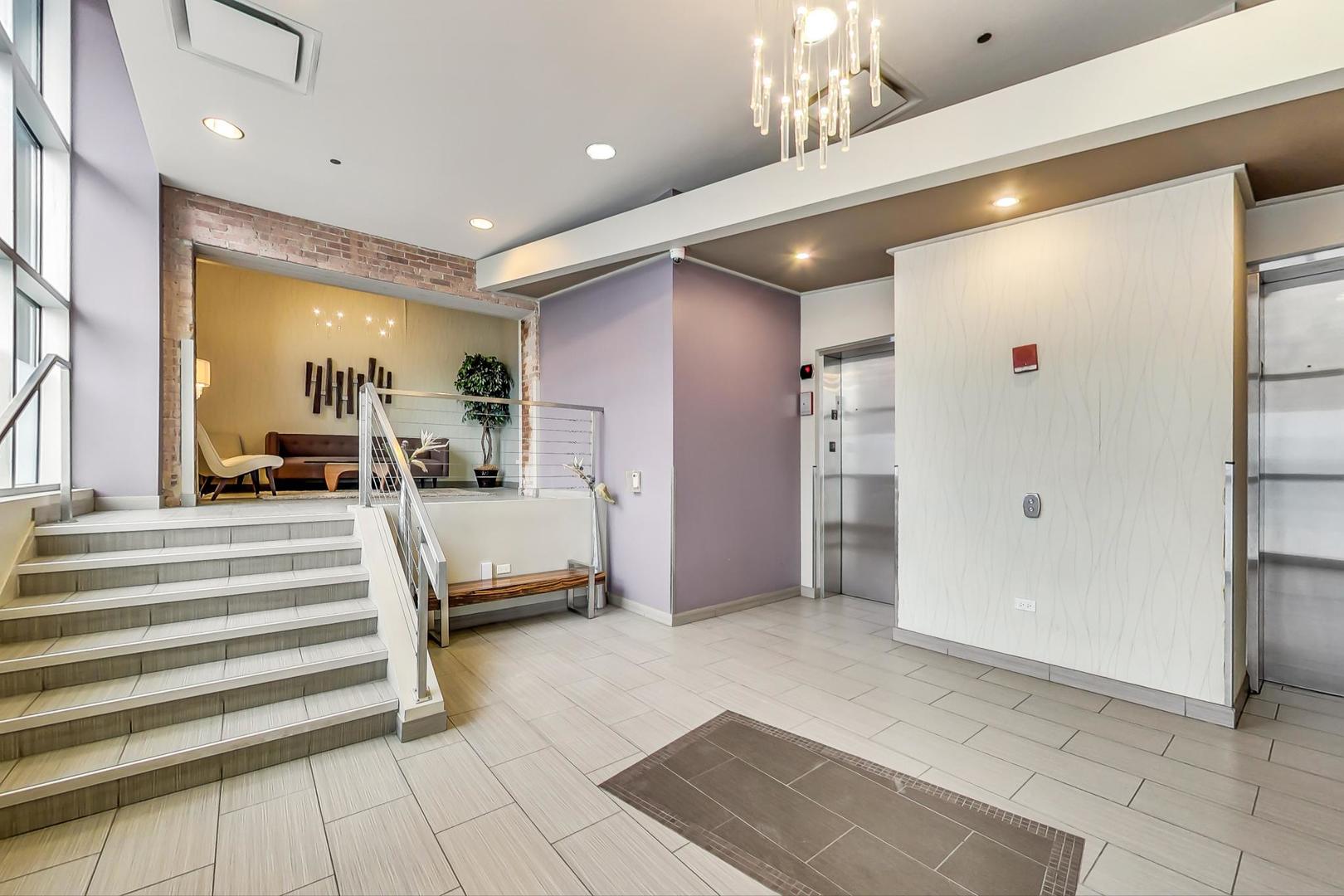 770 W Gladys Avenue Unit: 204