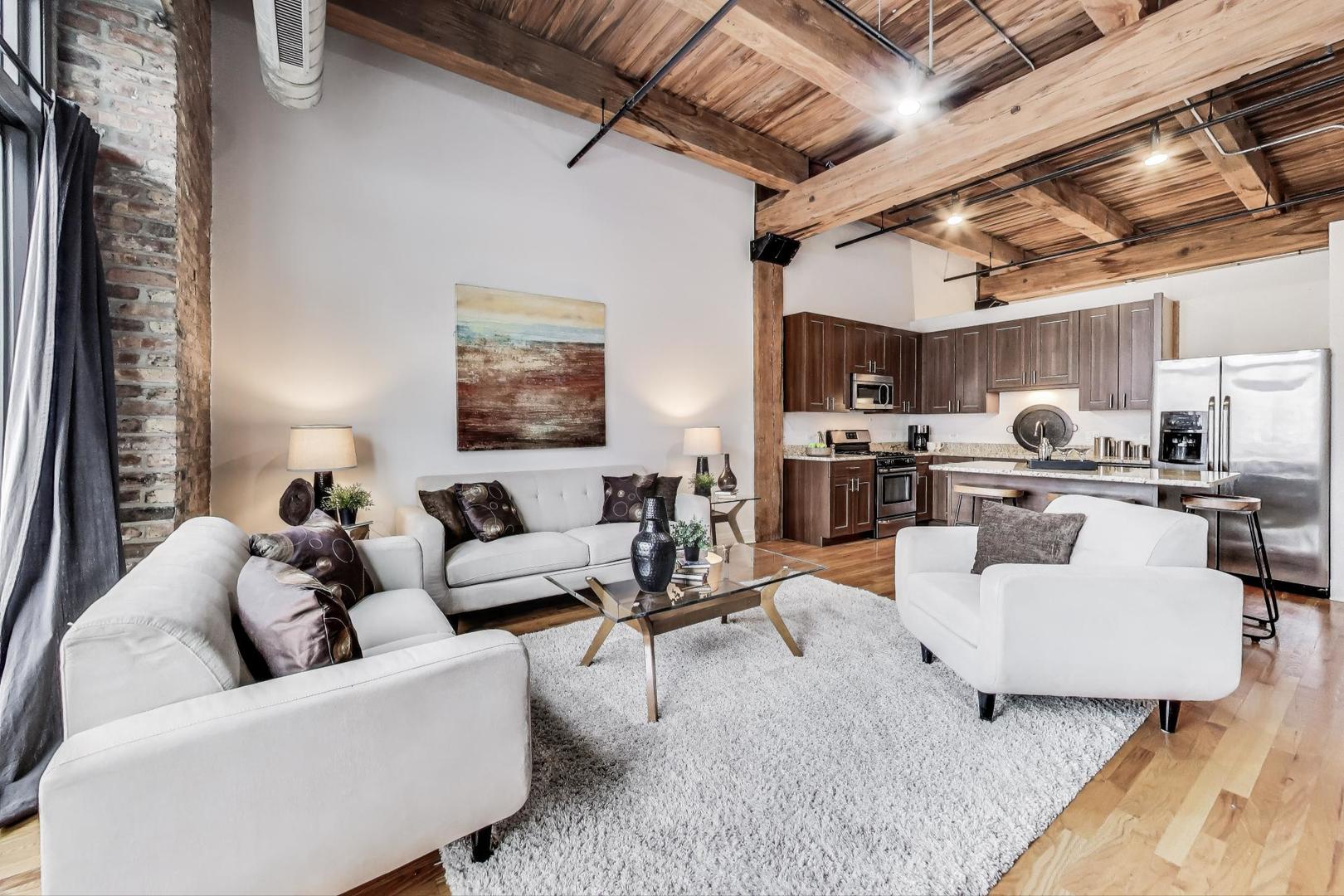 770 W Gladys Avenue Unit: 204