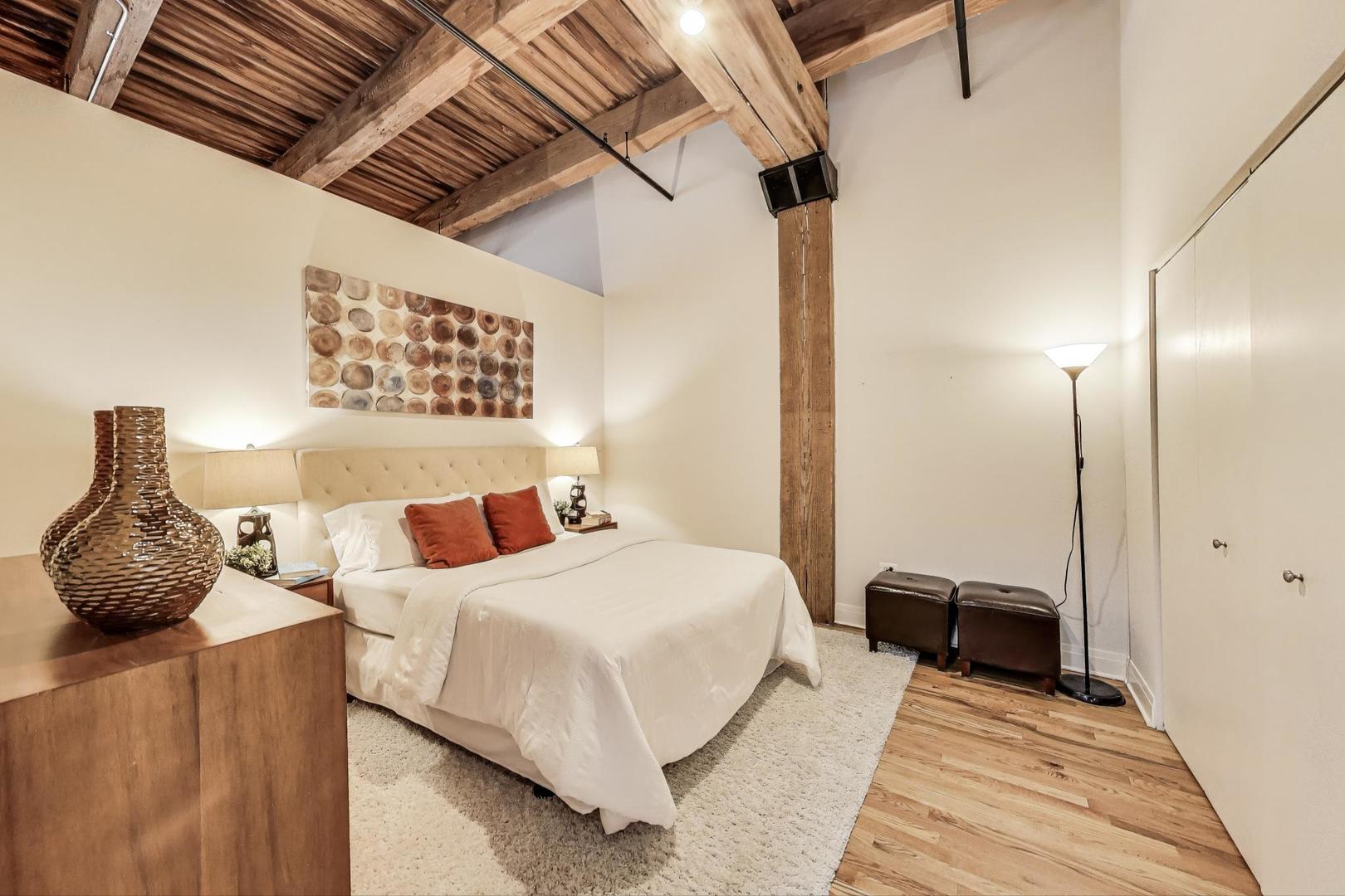 770 W Gladys Avenue Unit: 204