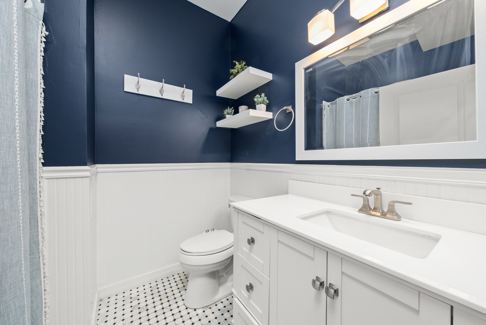 3055 N Seminary Avenue Unit: 3S