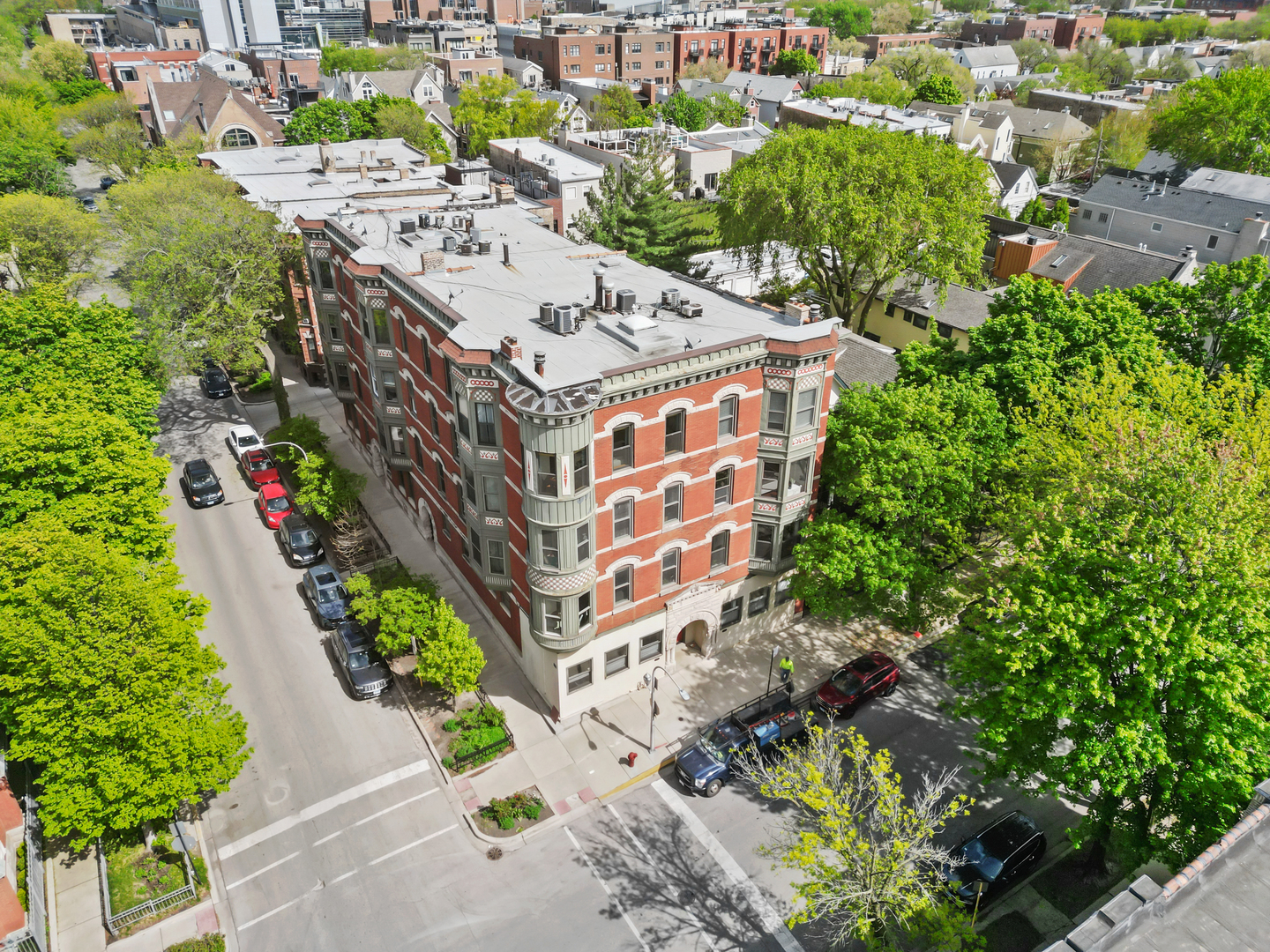 3055 N Seminary Avenue Unit: 3S