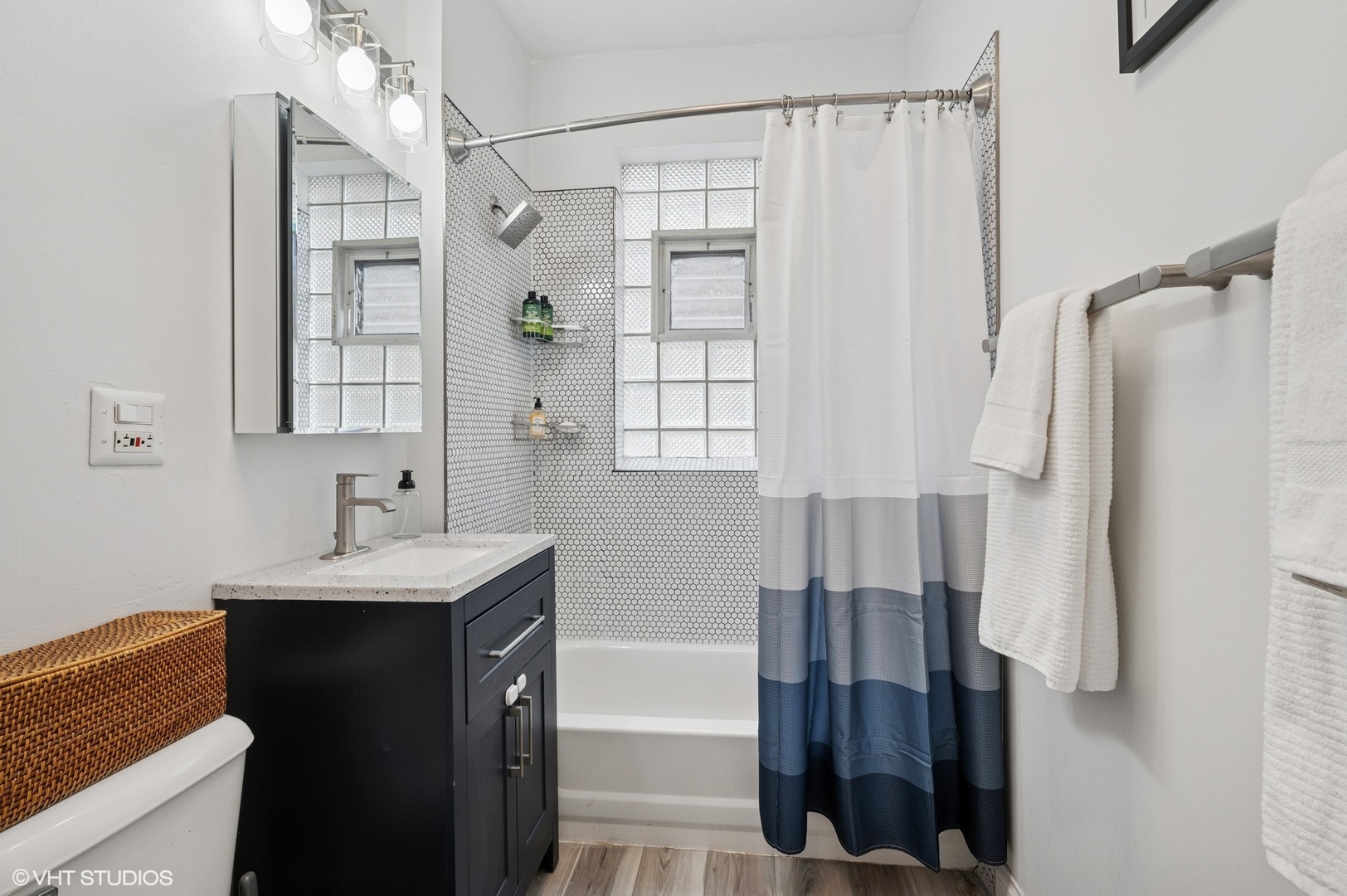 5010 N Glenwood Avenue Unit: 1