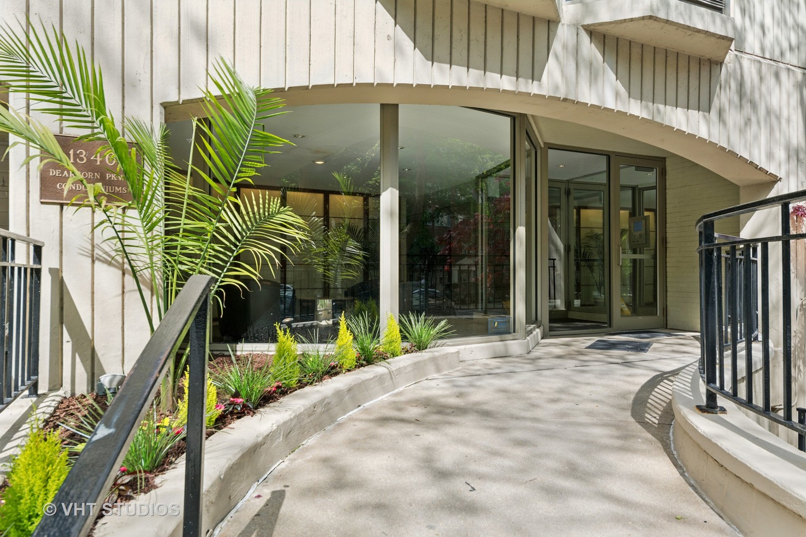 1340 N DEARBORN Street Unit: 14BC