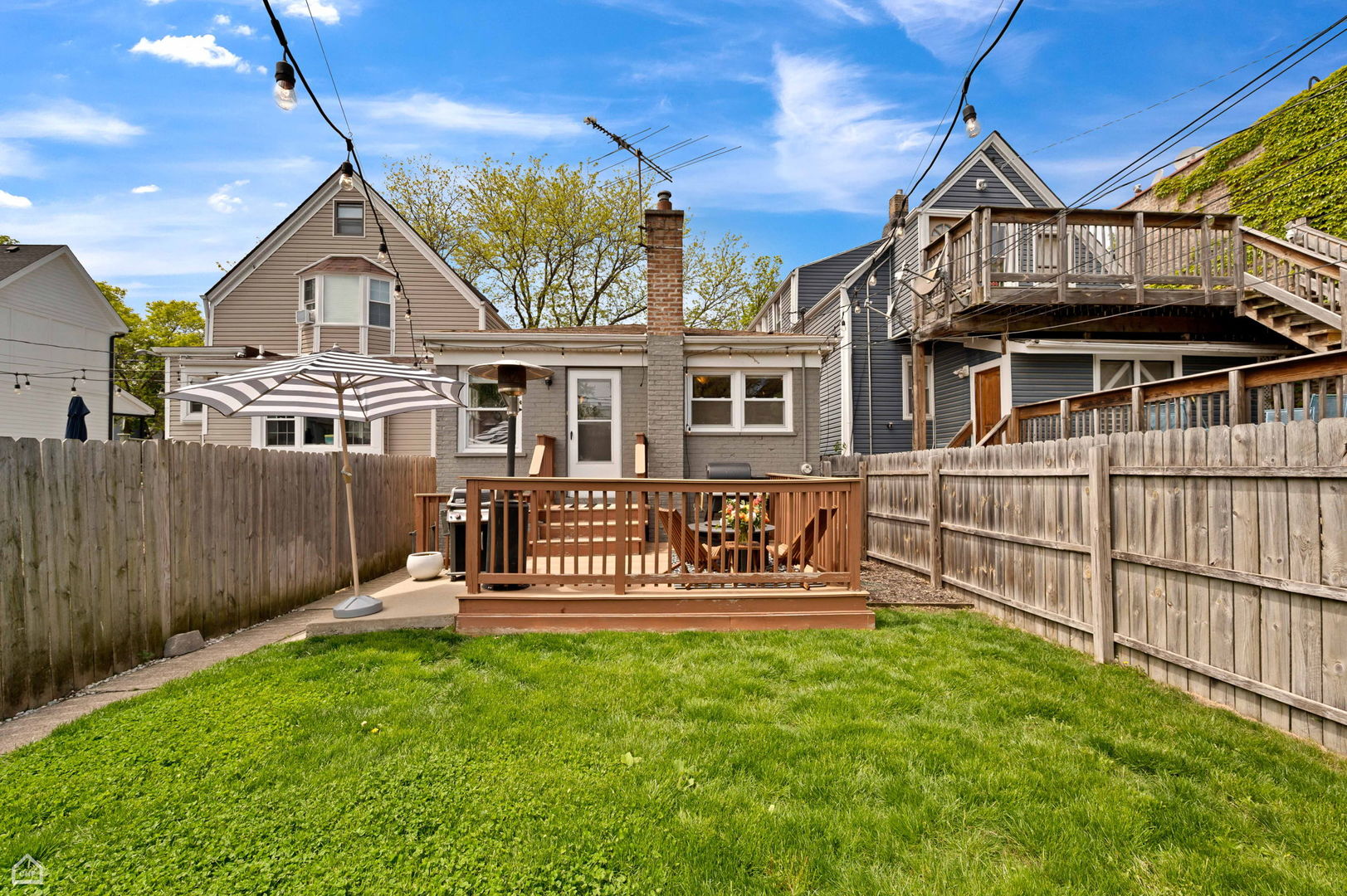 3753 N Francisco Avenue