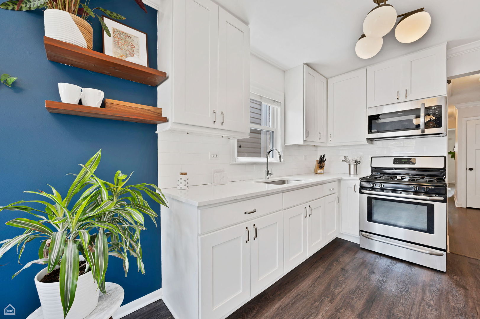 3753 N Francisco Avenue