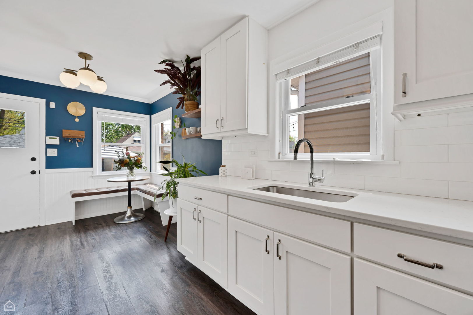 3753 N Francisco Avenue