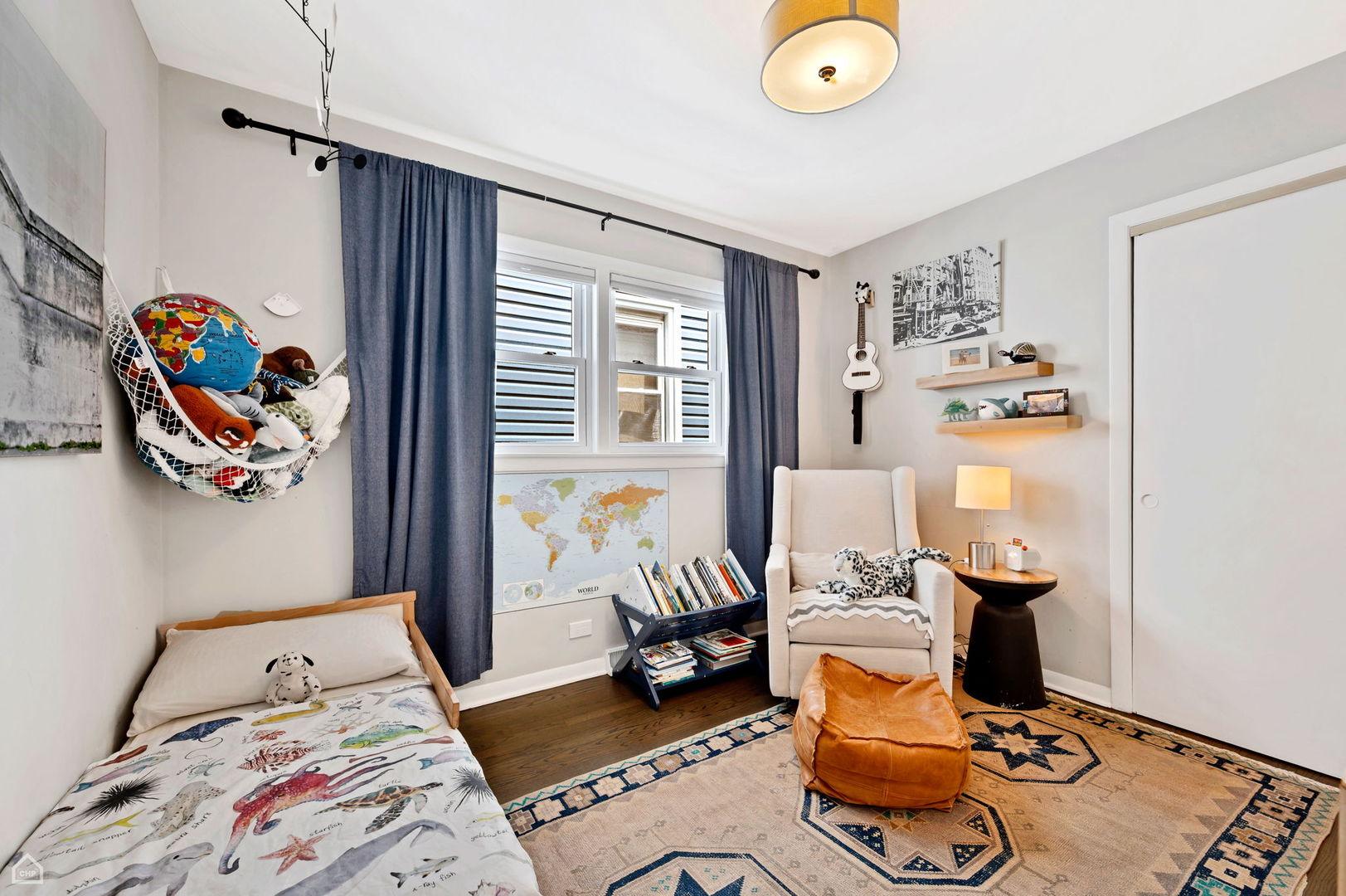 3753 N Francisco Avenue