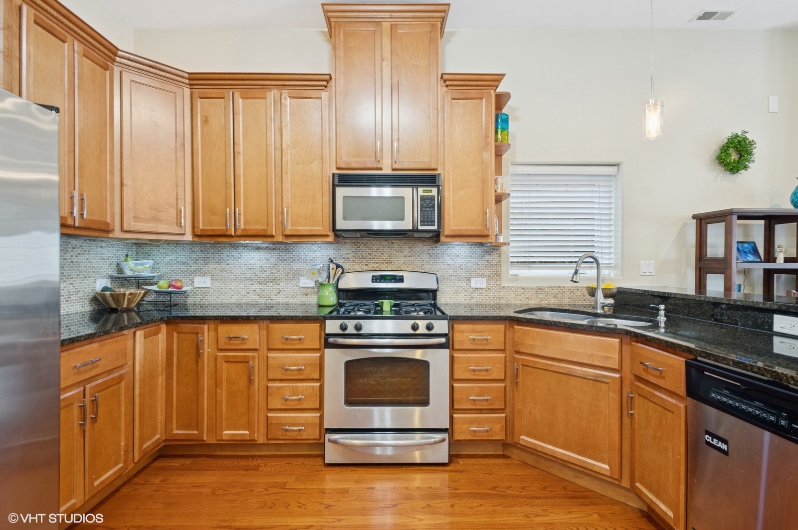 3709 N Elston Avenue Unit: 2