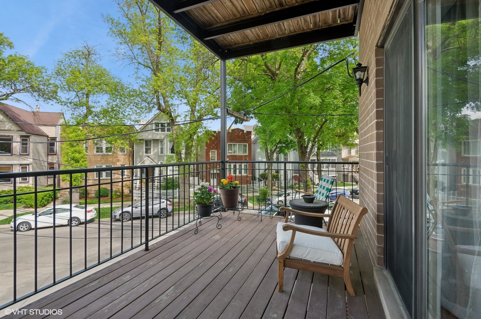 3709 N Elston Avenue Unit: 2