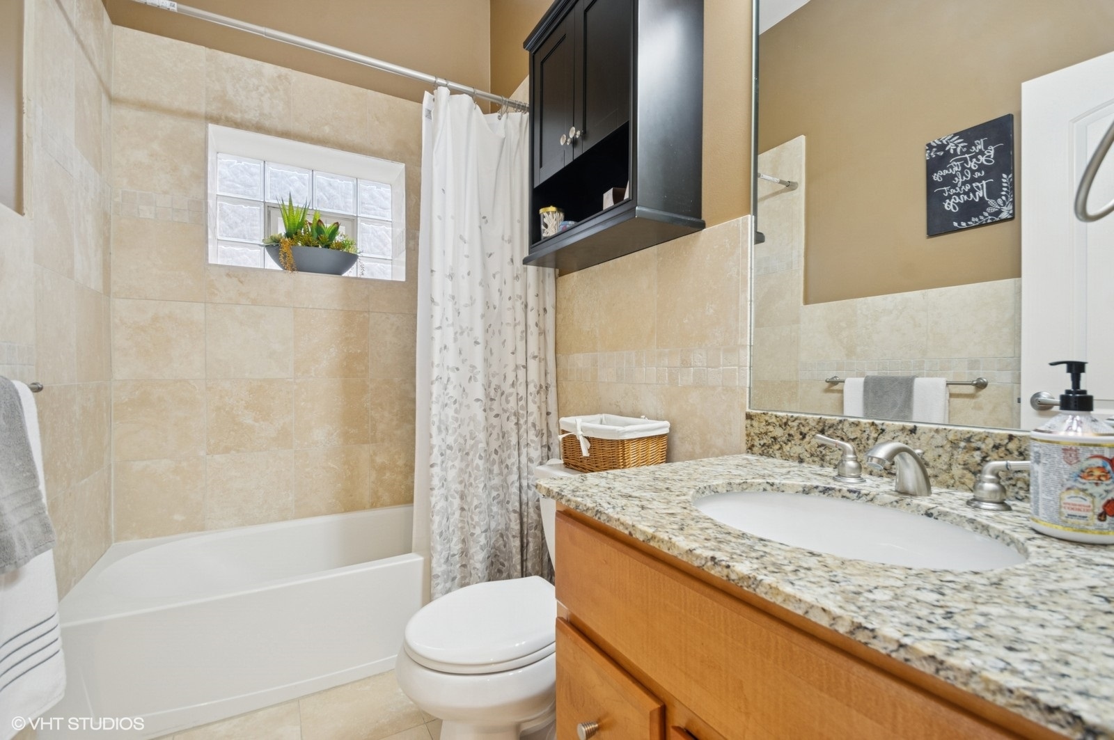 3709 N Elston Avenue Unit: 2