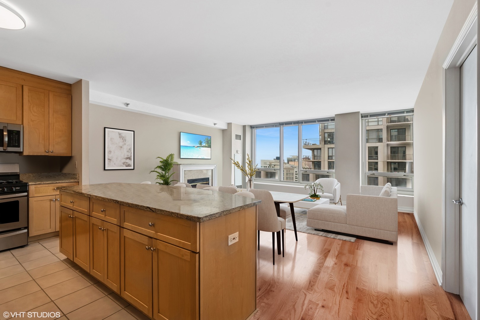 33 W Ontario Street Unit: 25H