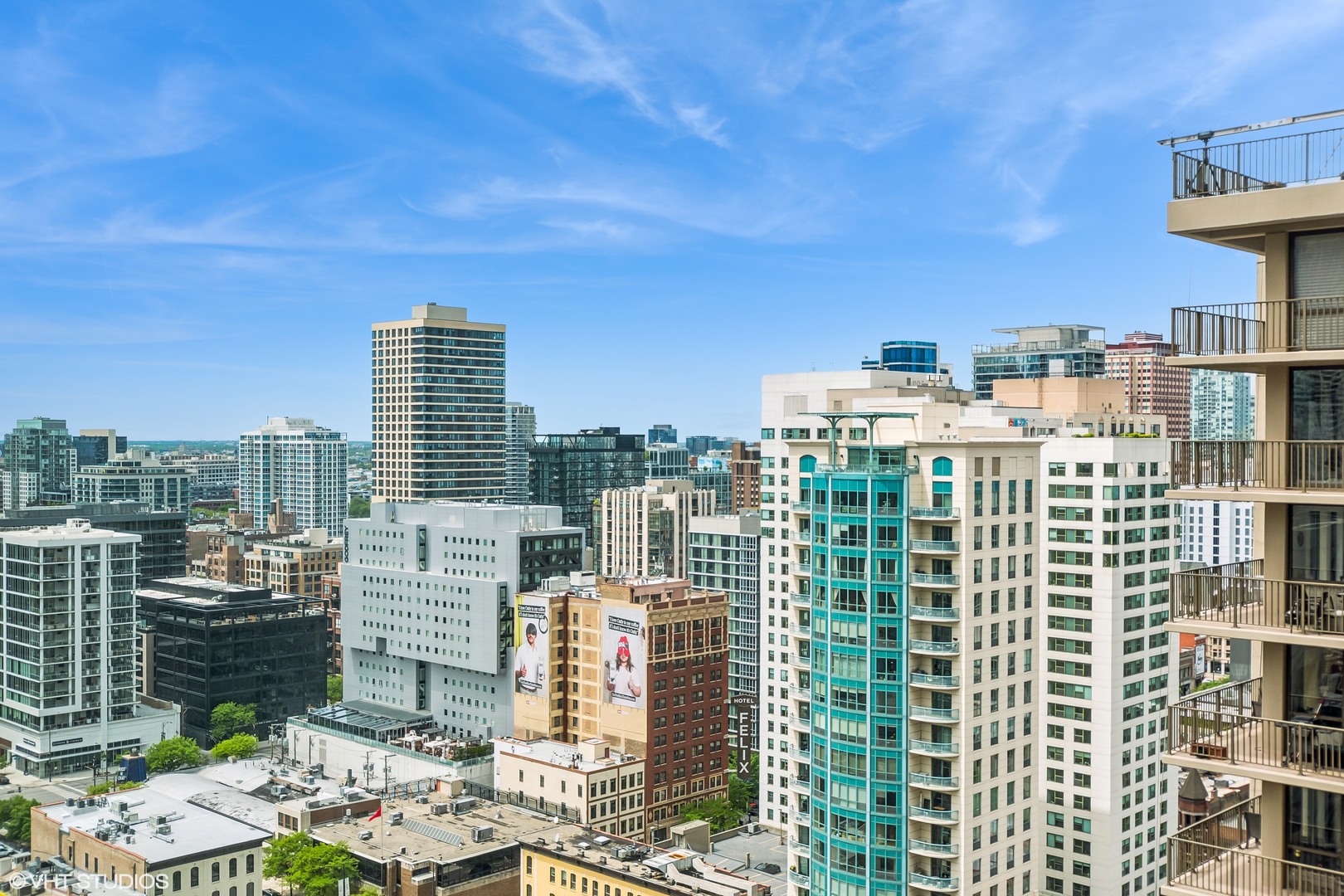 33 W Ontario Street Unit: 25H