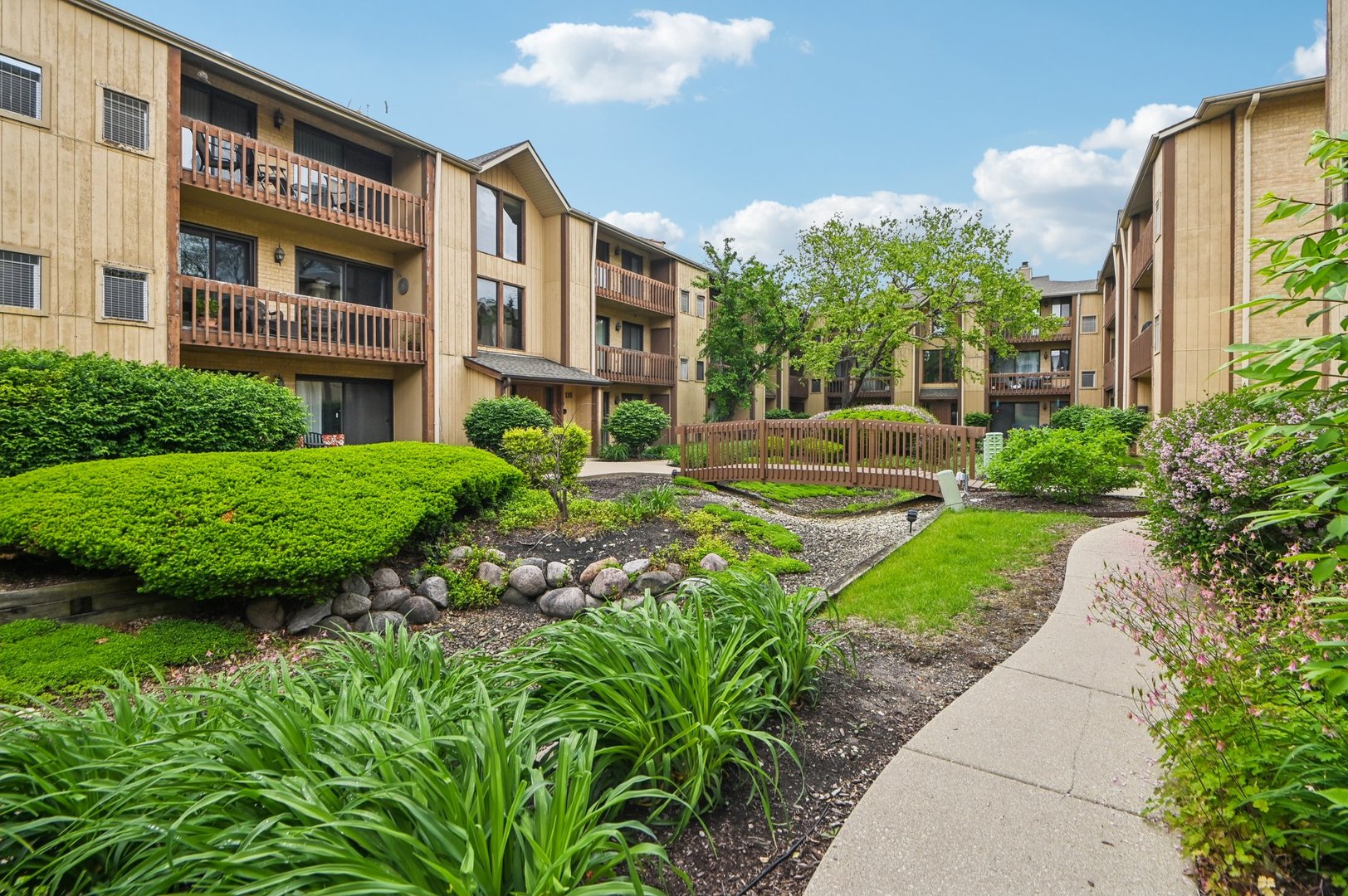 111 Olesen Drive Unit: 3F