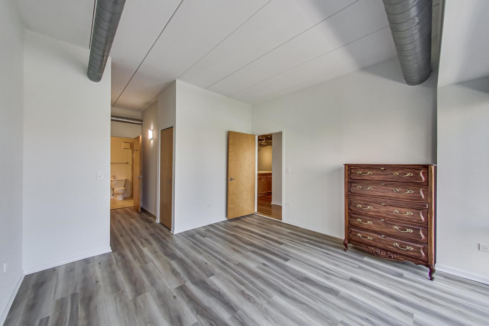 1430 S Michigan Avenue Unit: 311