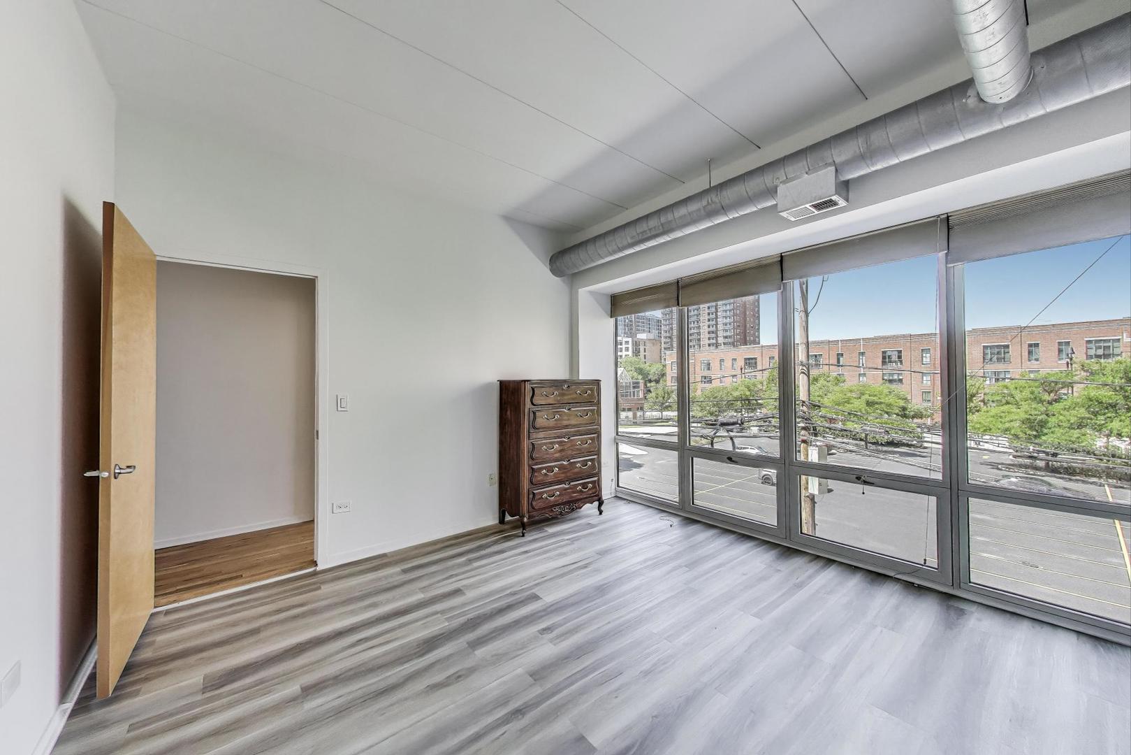 1430 S Michigan Avenue Unit: 311