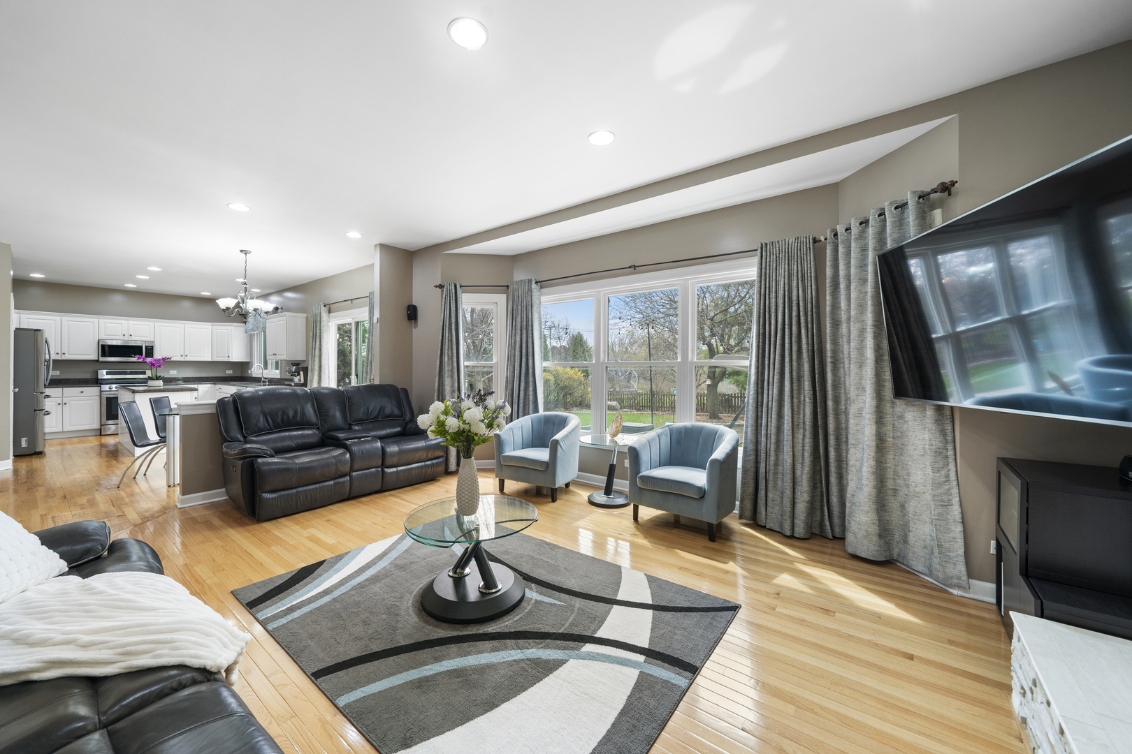 2008 Snow Creek Road