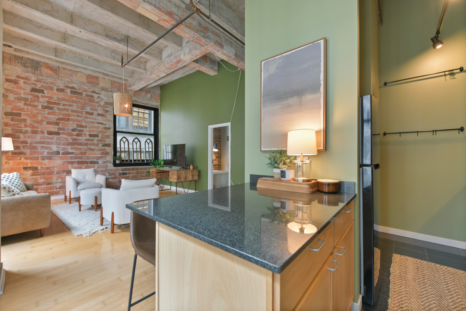 20 N State Street Unit: 805