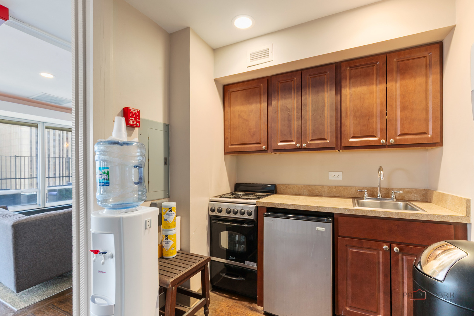 201 E Chestnut Street Unit: 3C