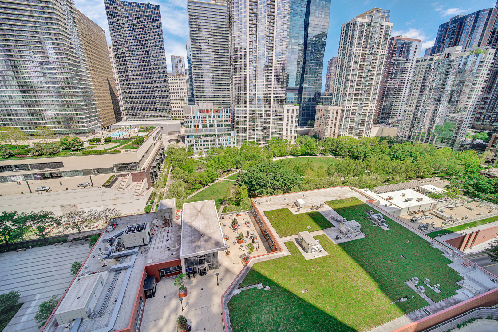 340 E RANDOLPH Street Unit: 1304