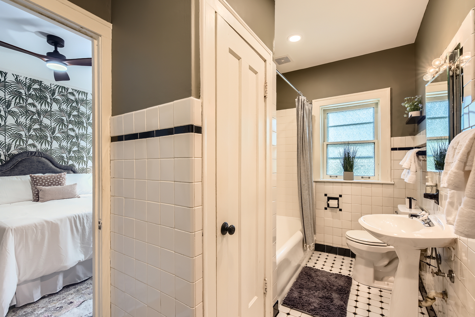 1511 W Thorndale Avenue Unit: 2E