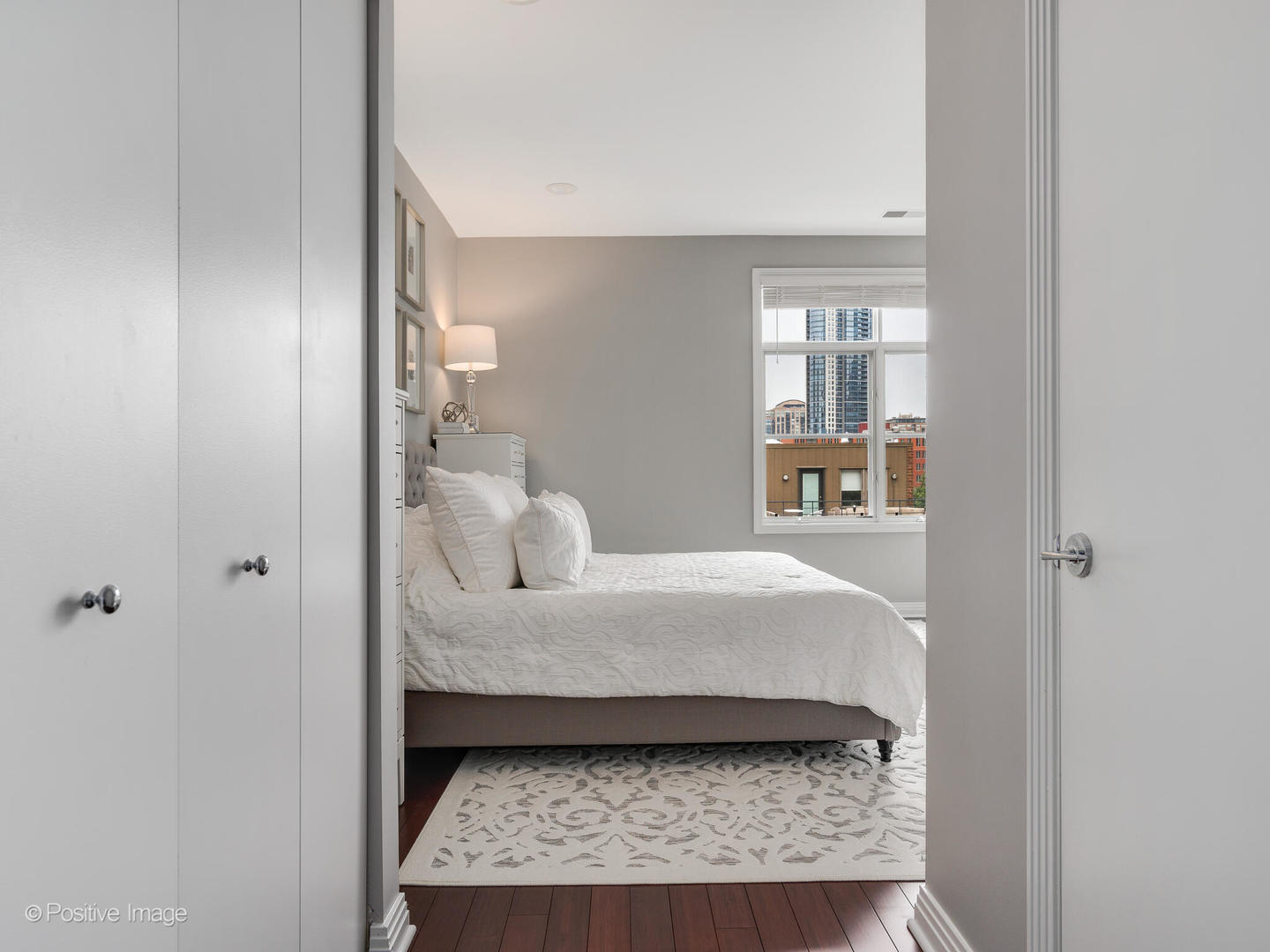 550 W Fulton Street Unit: 404