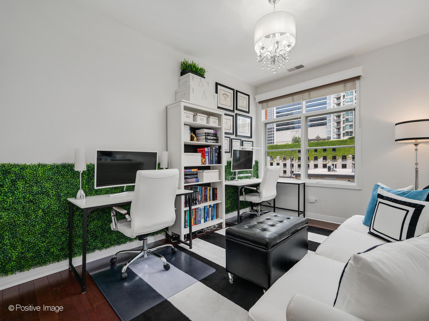 550 W Fulton Street Unit: 404