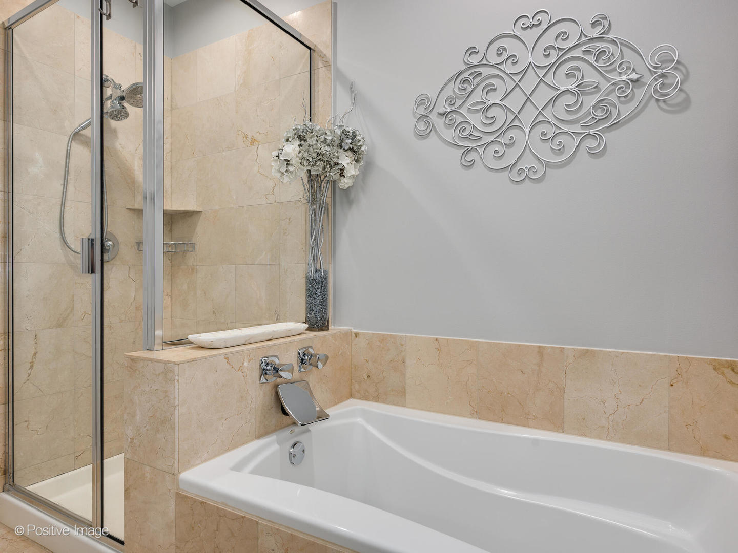 550 W Fulton Street Unit: 404