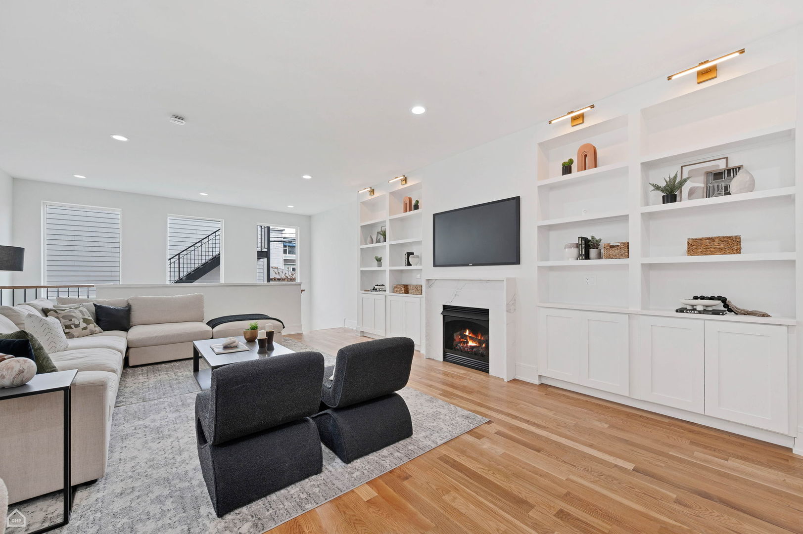 2622 W Cortland Street