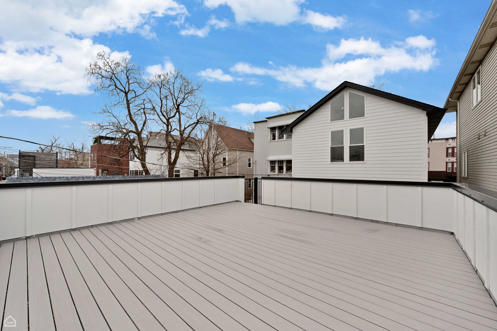 2622 W Cortland Street