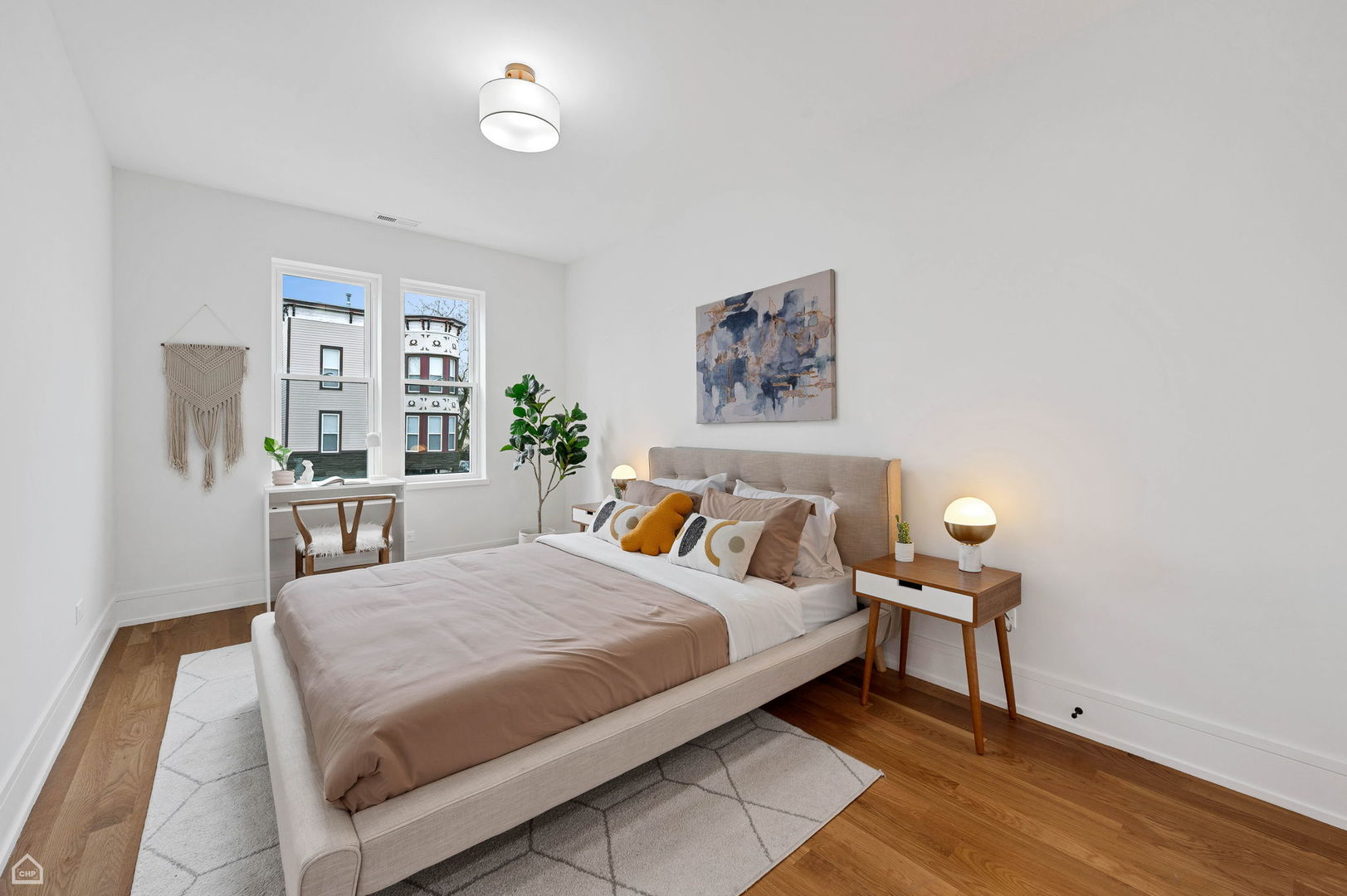 2622 W Cortland Street