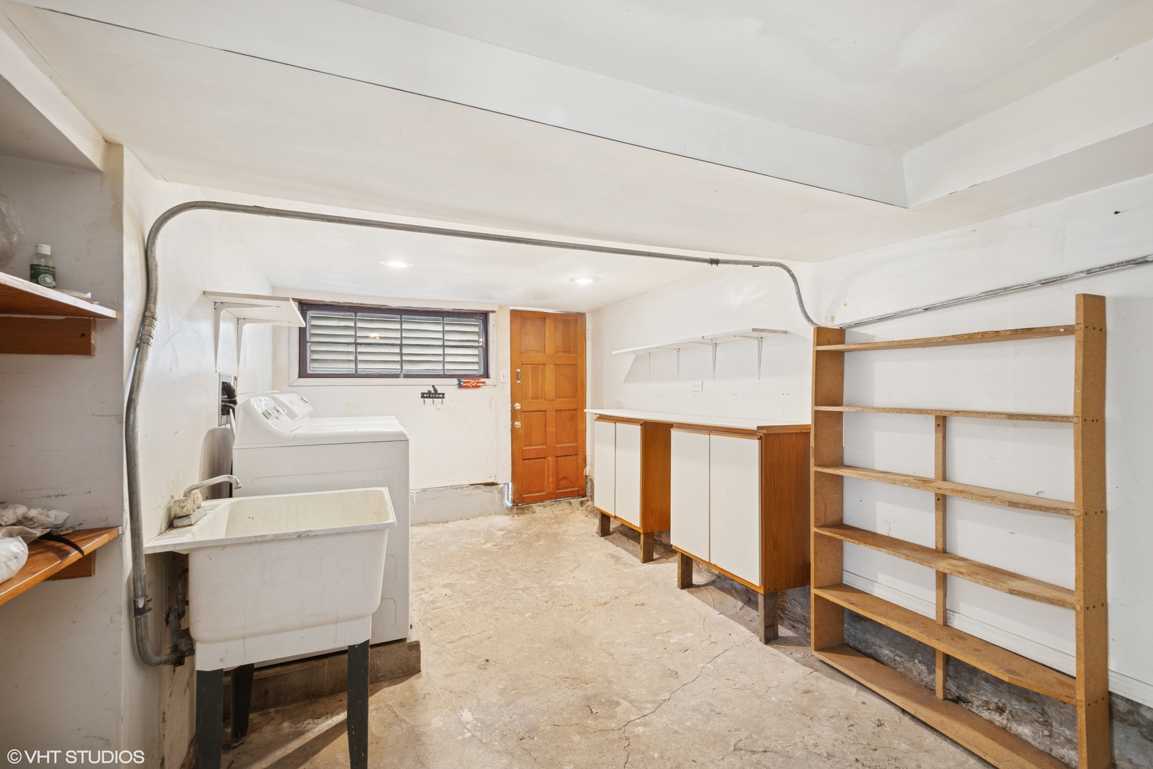 3344 N Kildare Street