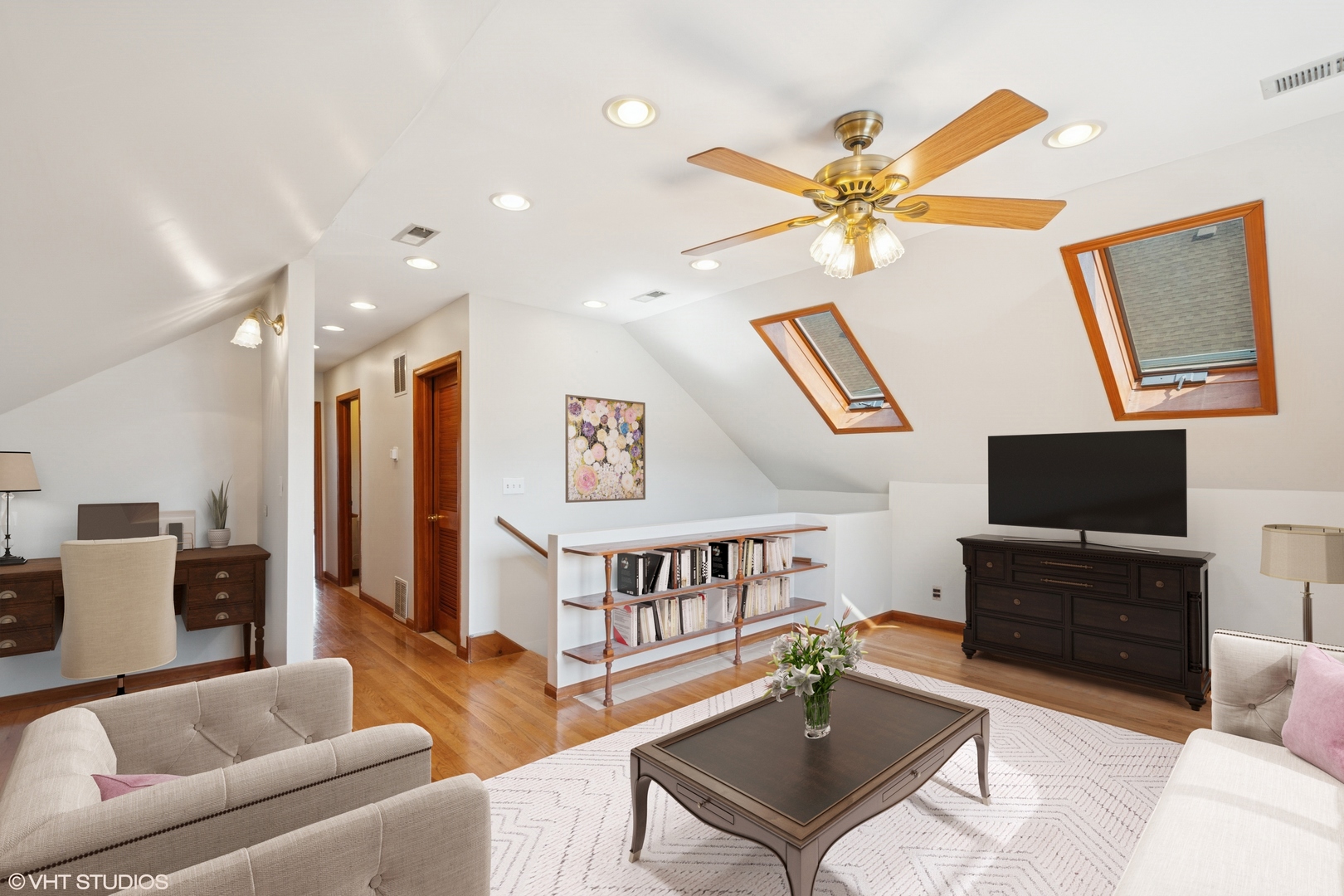 3344 N Kildare Street