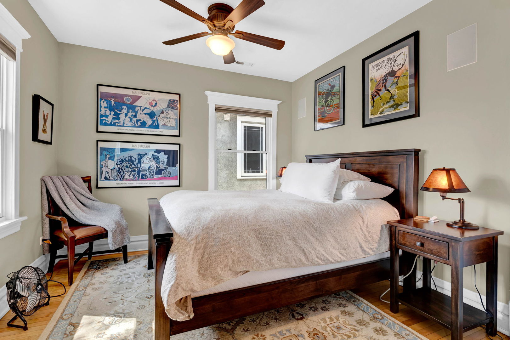 4443 N Francisco Avenue