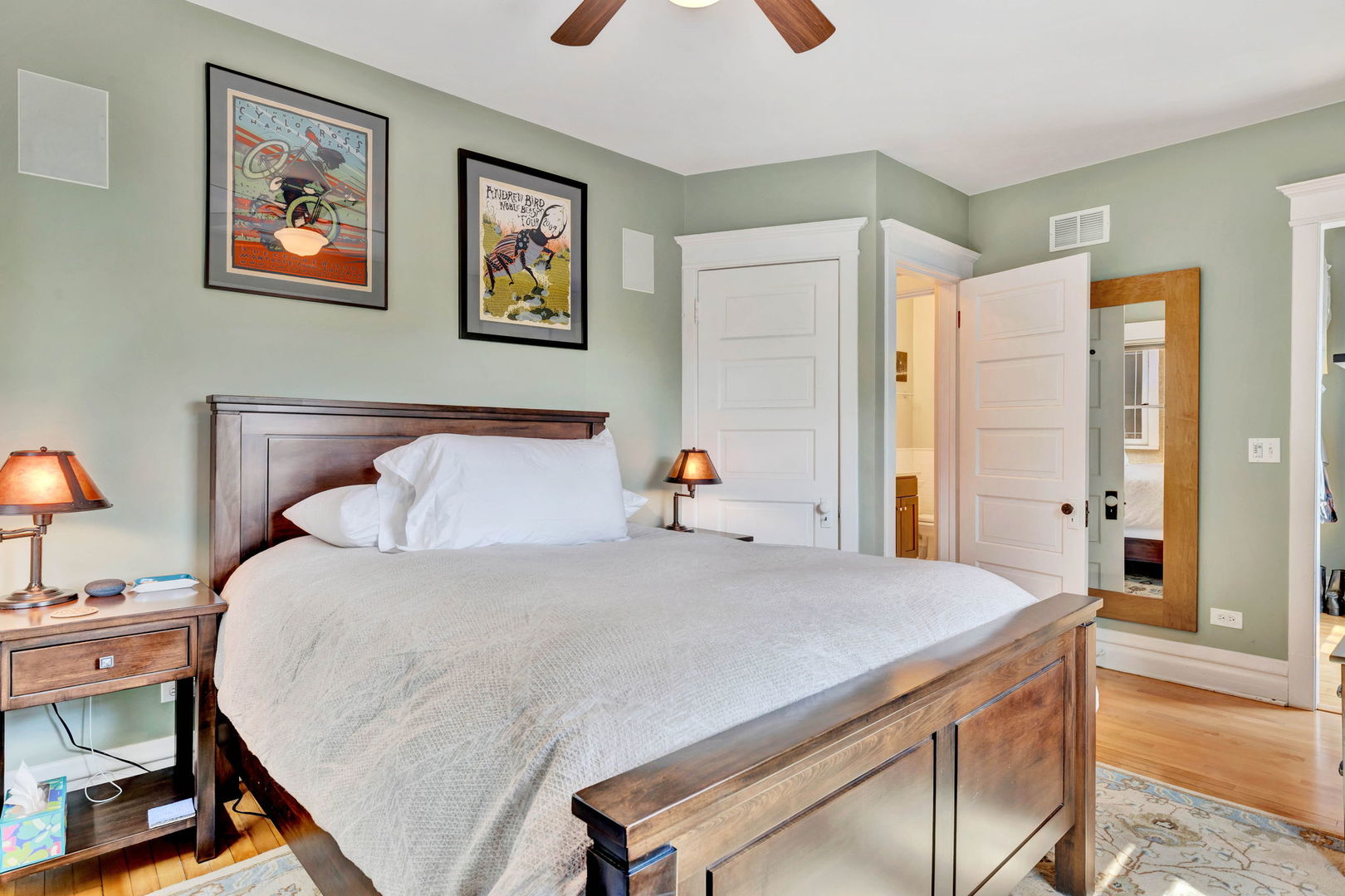 4443 N Francisco Avenue