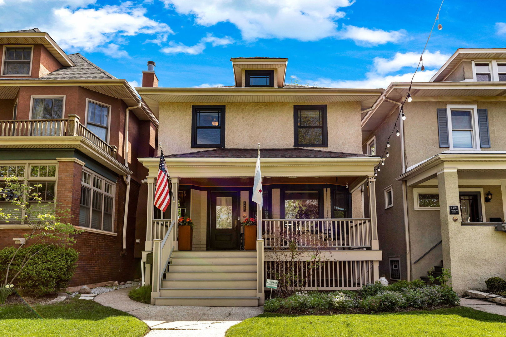 4443 N Francisco Avenue