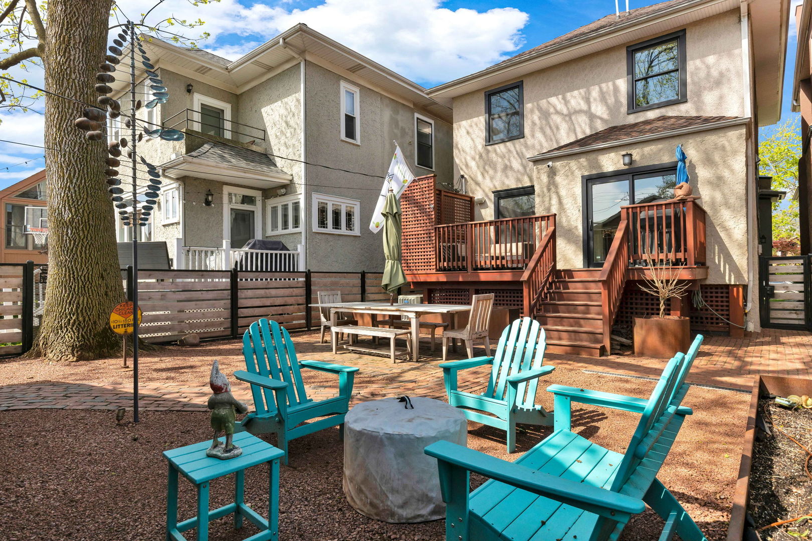 4443 N Francisco Avenue