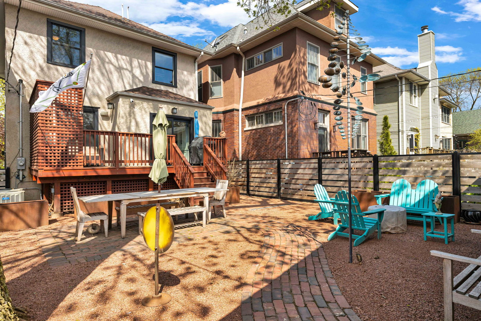 4443 N Francisco Avenue