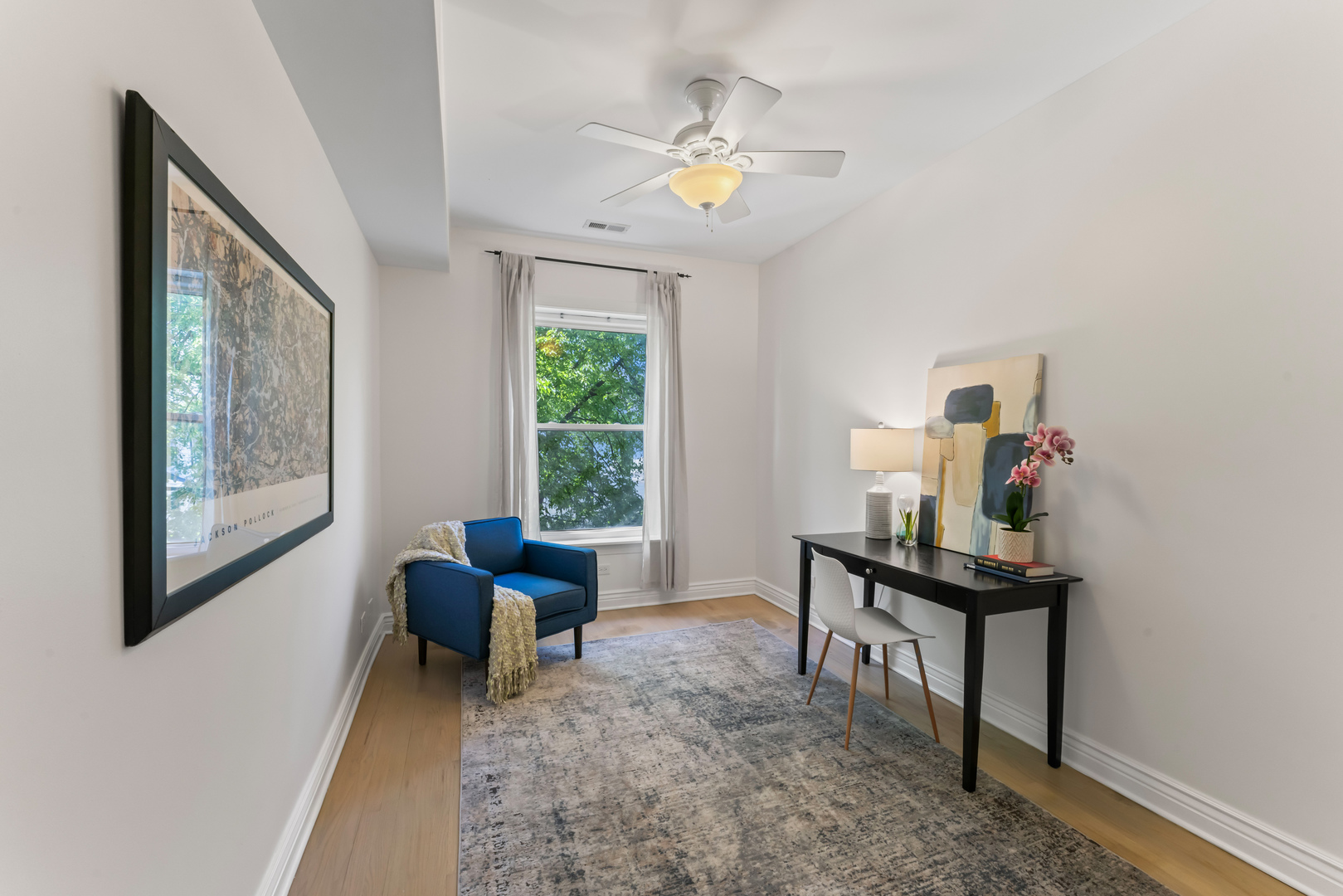 7029 N GREENVIEW Avenue Unit: 2S