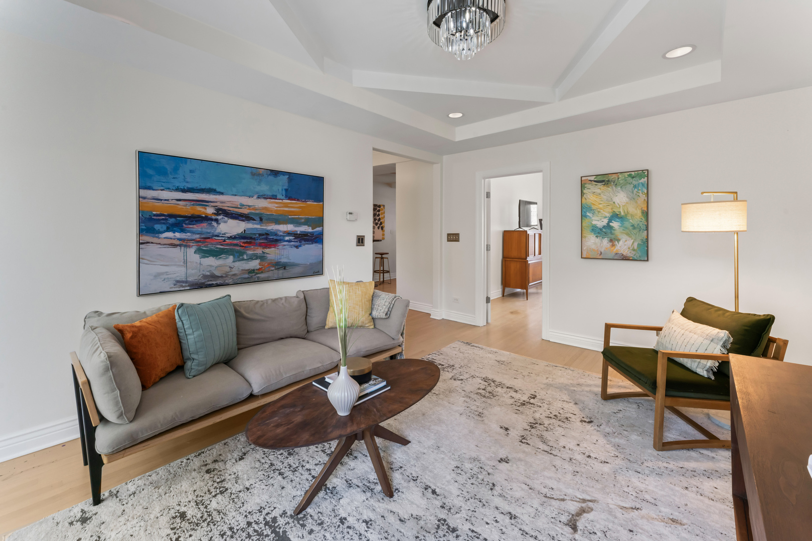 7029 N GREENVIEW Avenue Unit: 2S