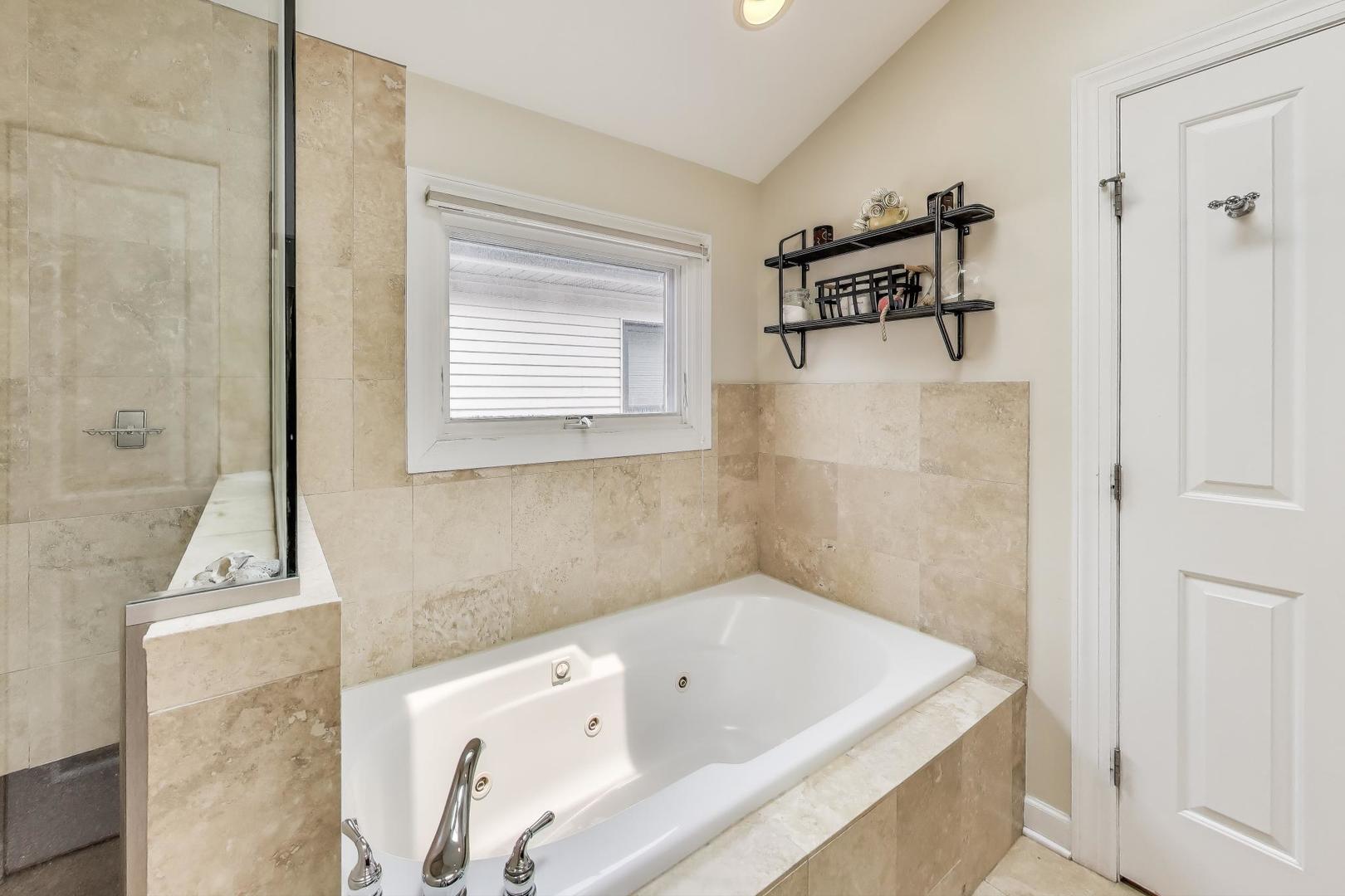 4229 N Albany Avenue