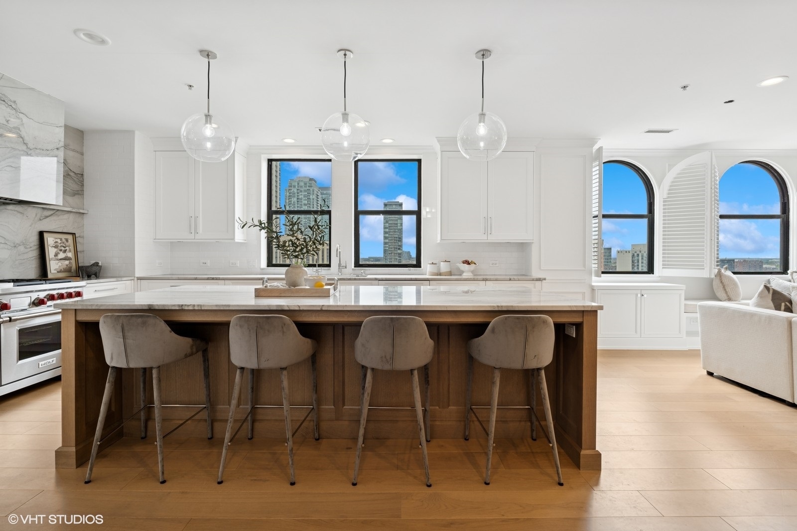 1155 N Dearborn Street Unit: 1301