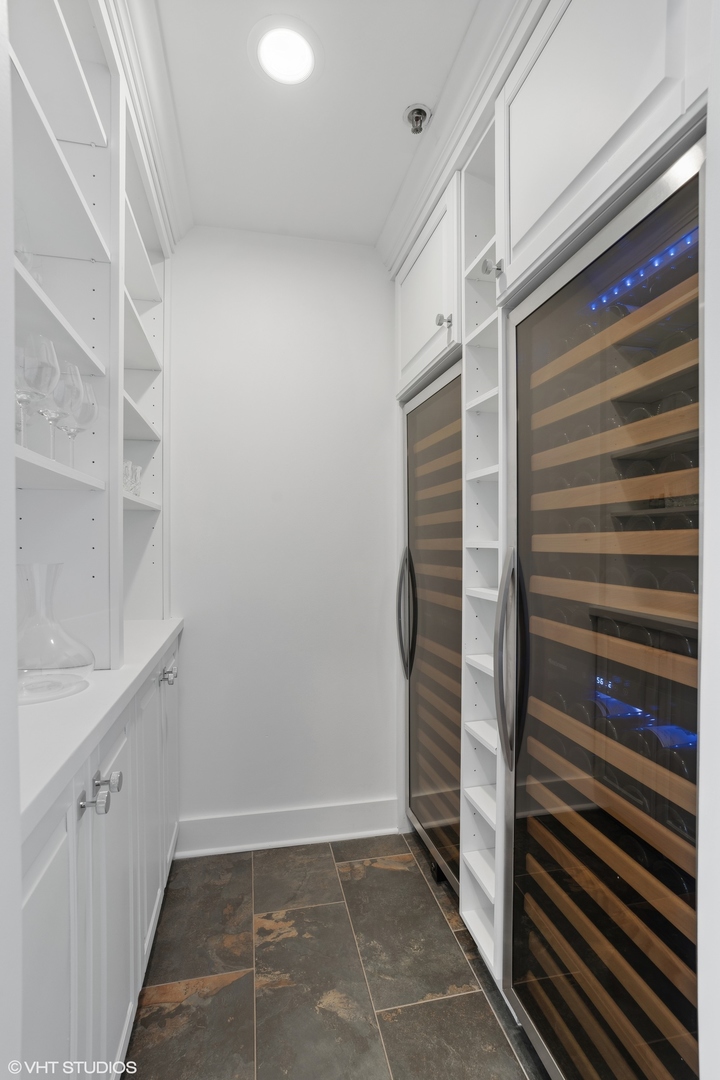 1155 N Dearborn Street Unit: 1301