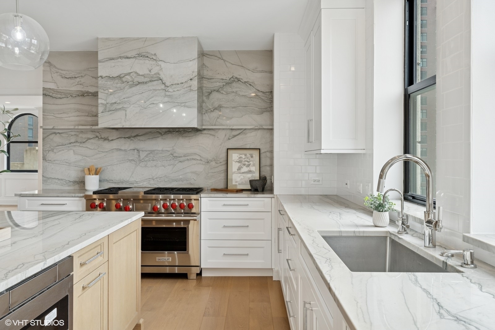 1155 N Dearborn Street Unit: 1301