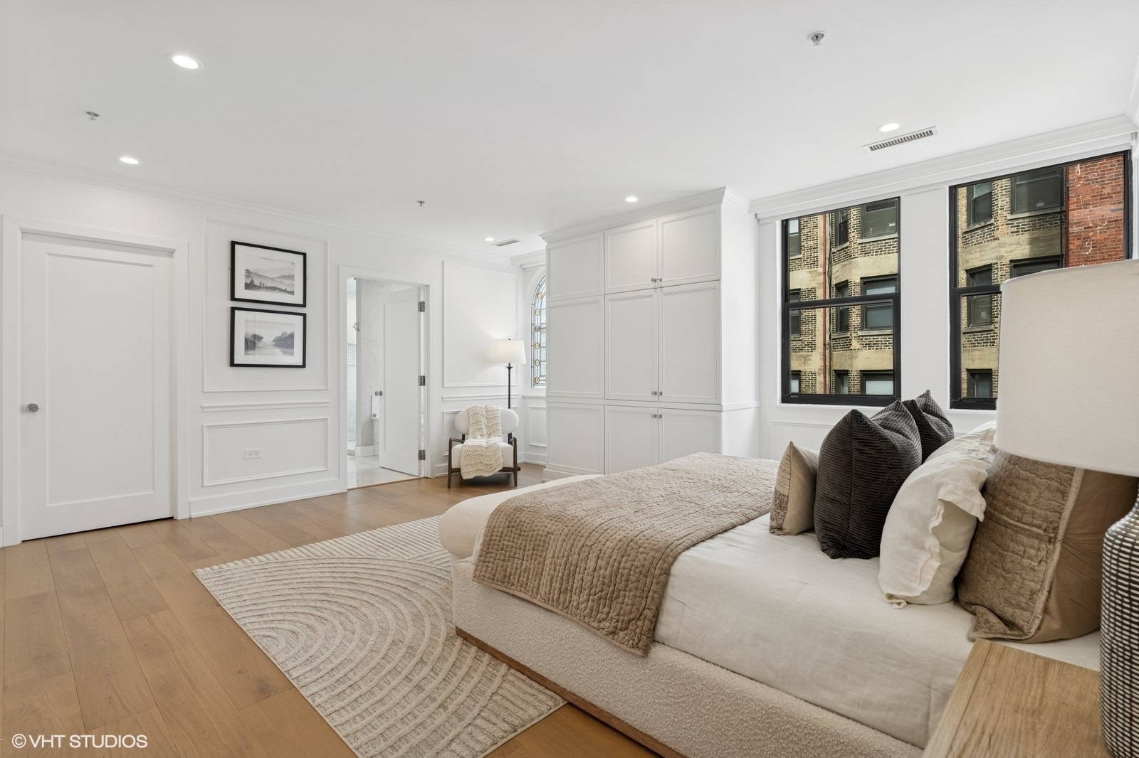 1155 N Dearborn Street Unit: 1301